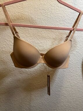 ❌SOLD❌SKIMS Smooth Contour T-Shirt Bra